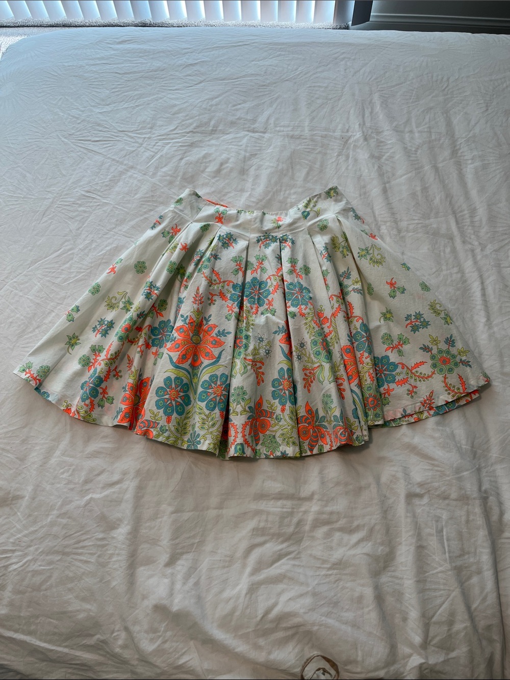 French Connection White Pleated Circle Skirt with Coral & Teal Floral Print